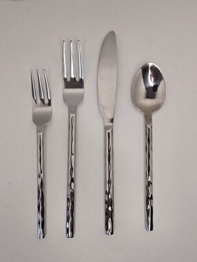 Pier 1 PII16 Caldera Wavy 18/8 Stainless Steel 4-Piece Flatware Set